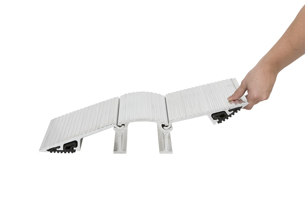 interlocking dropover fire hose bridge interlocking dropover fire hose bridge