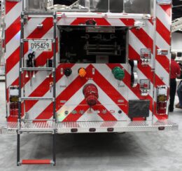 18" Width Swing Out & Down Vehicle Ladders