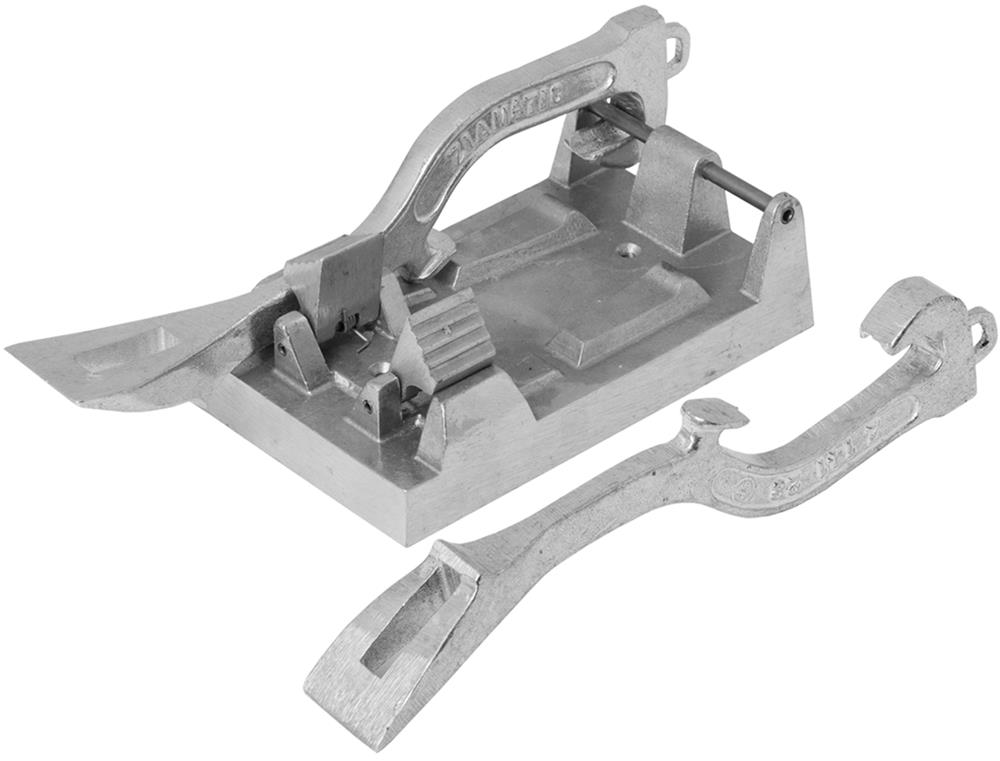Spanner Wrench Mounting Bracket with Wrenches
