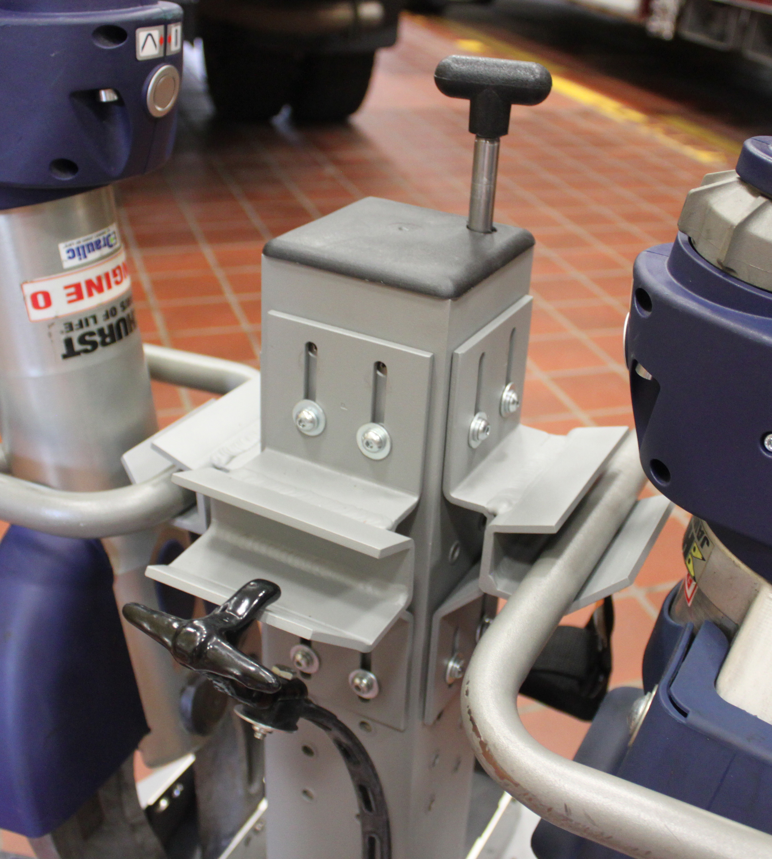 Ziamatic Corporation » Multiple Extrication Tool Holder with Ram Mount